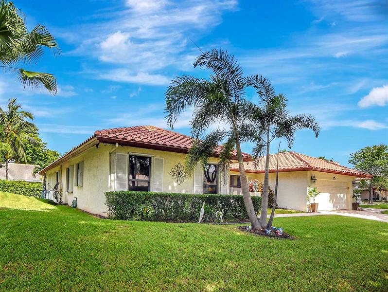 Property Photo:  243 Deer Creek Woodlake Circle  FL 33442 