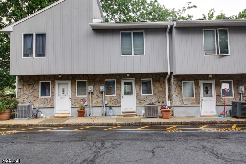 Property Photo: 6 Essex St F-32 NJ 07109