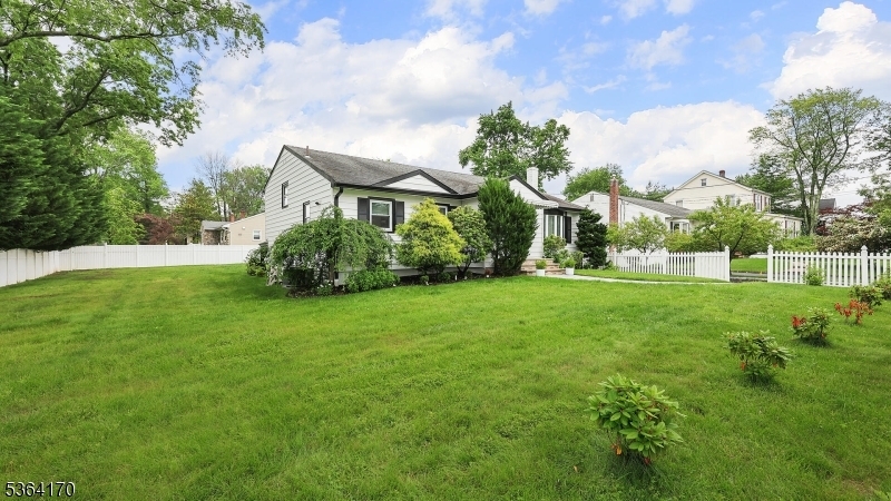Property Photo: 103 Marlboro St NJ 07090
