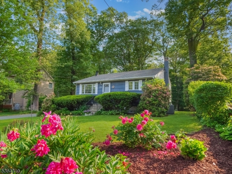 Property Photo: 23 Felter Pl NJ 07849