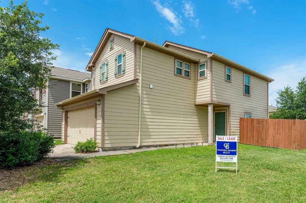 Property Photo: 18961 Bobcat Path Court TX 77073