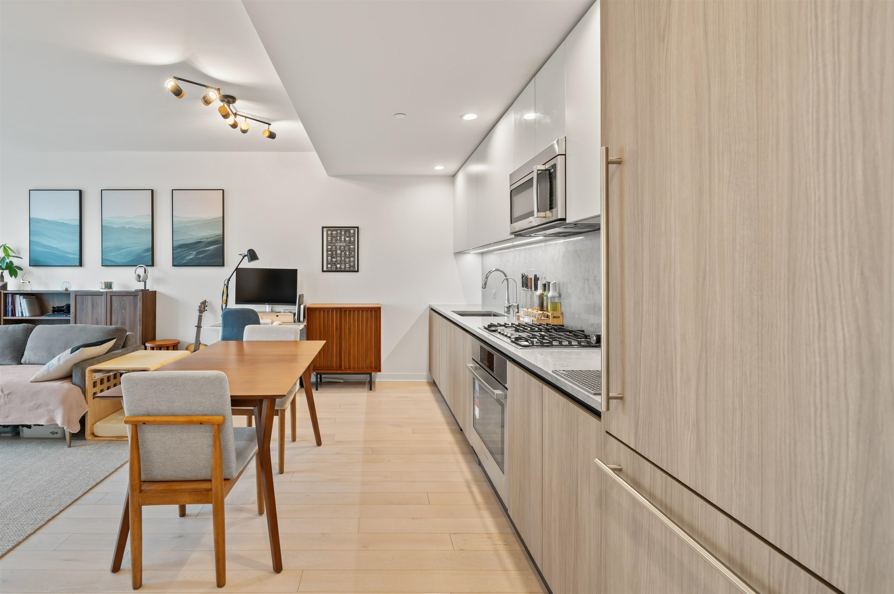 Property Photo:  151 Bay St 2706  NJ 07302 