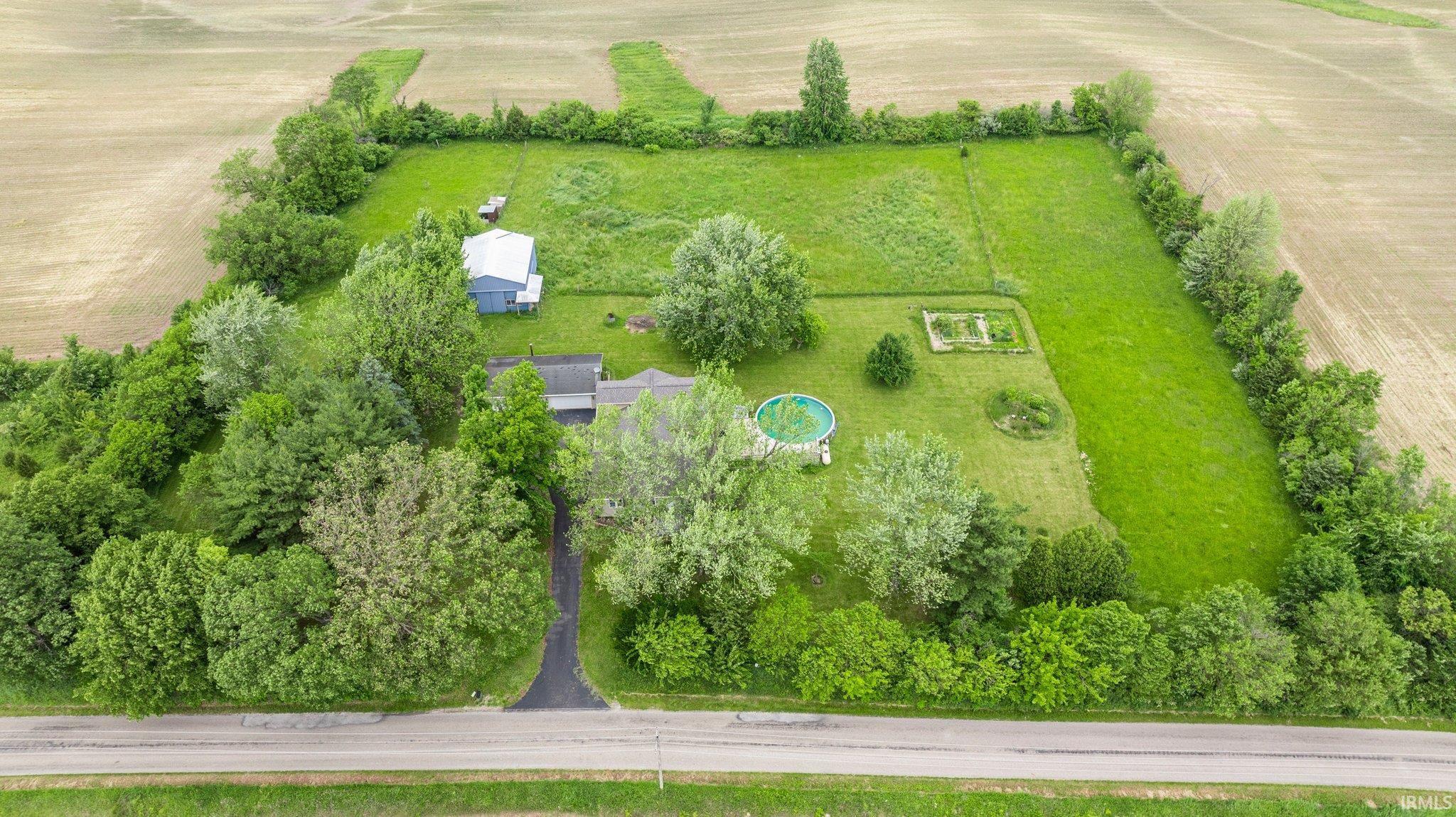 Property Photo:  2890 W 400 N  IN 46725 