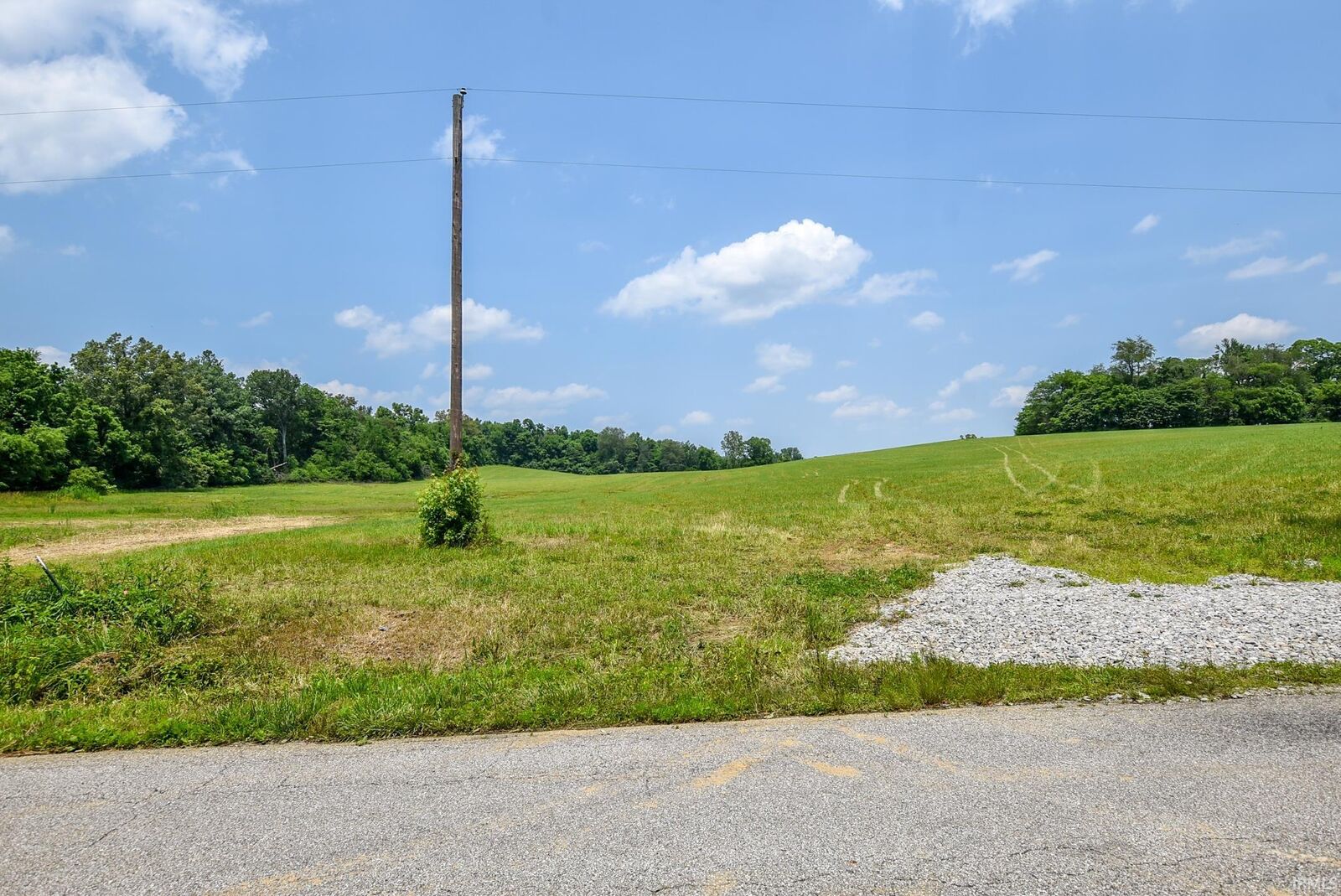 Property Photo:  5422 And 5444 W Schneider Road  IN 47630 