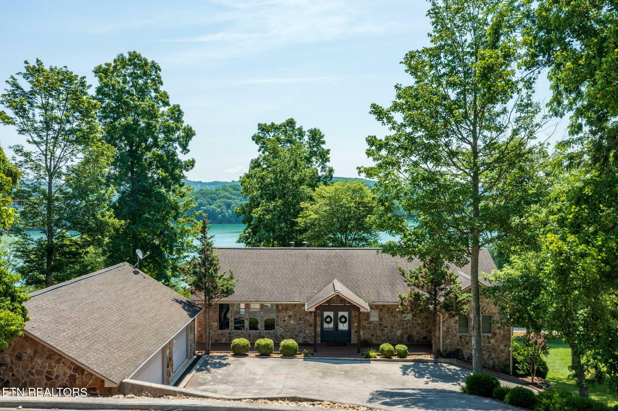 Property Photo: 226 Mountain Crest Drive TN 37766