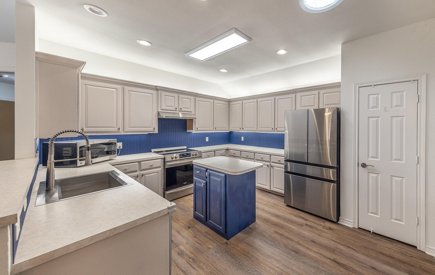 Property Photo: 4904 100th Street TX 79424