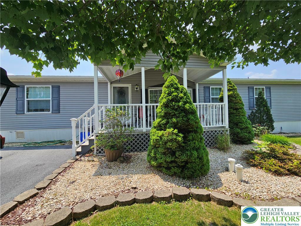 4181 Independence Lane  Lehigh Township PA 18088 photo