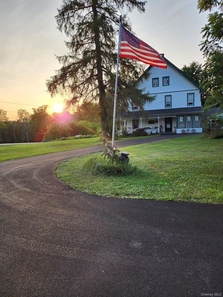 Property Photo:  482 Scotchtown Avenue  NY 10941 
