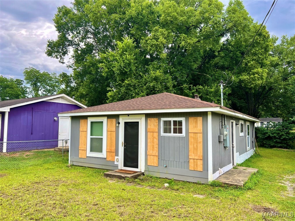 Property Photo: 429 Edward Street AL 36110