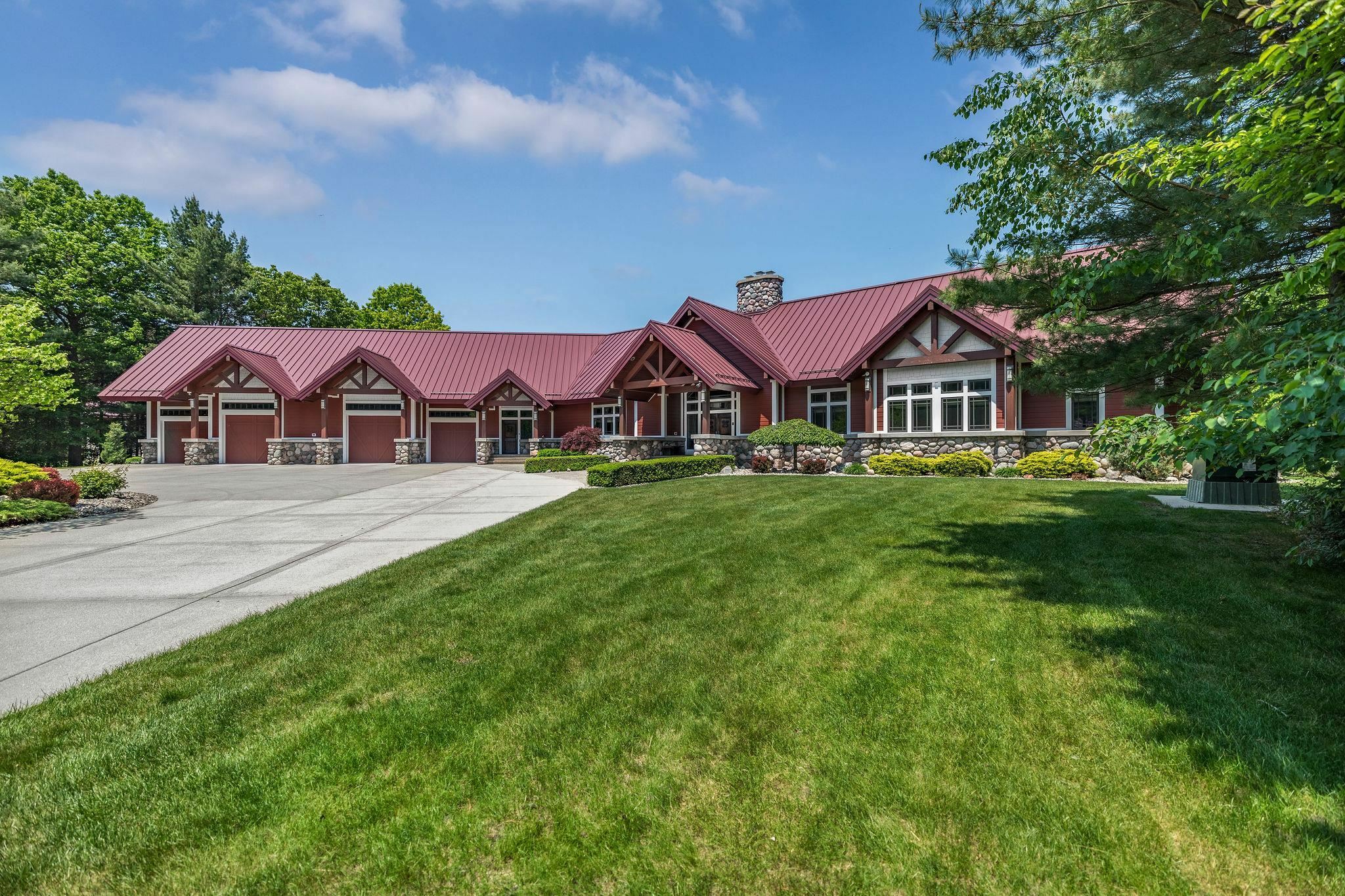 Property Photo:  199 E Brooks  MI 48640 