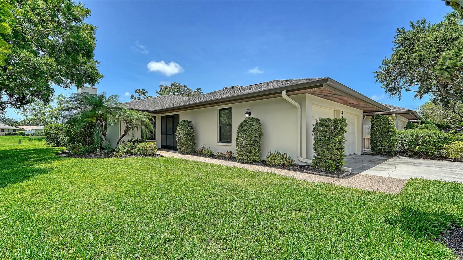 Property Photo: 3734 Ballantrae Drive 19D FL 34238