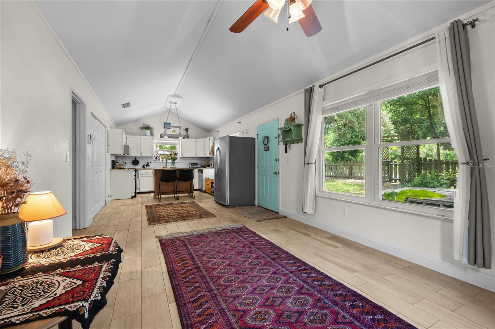 Property Photo: 16476 SW 137th Avenue FL 32618