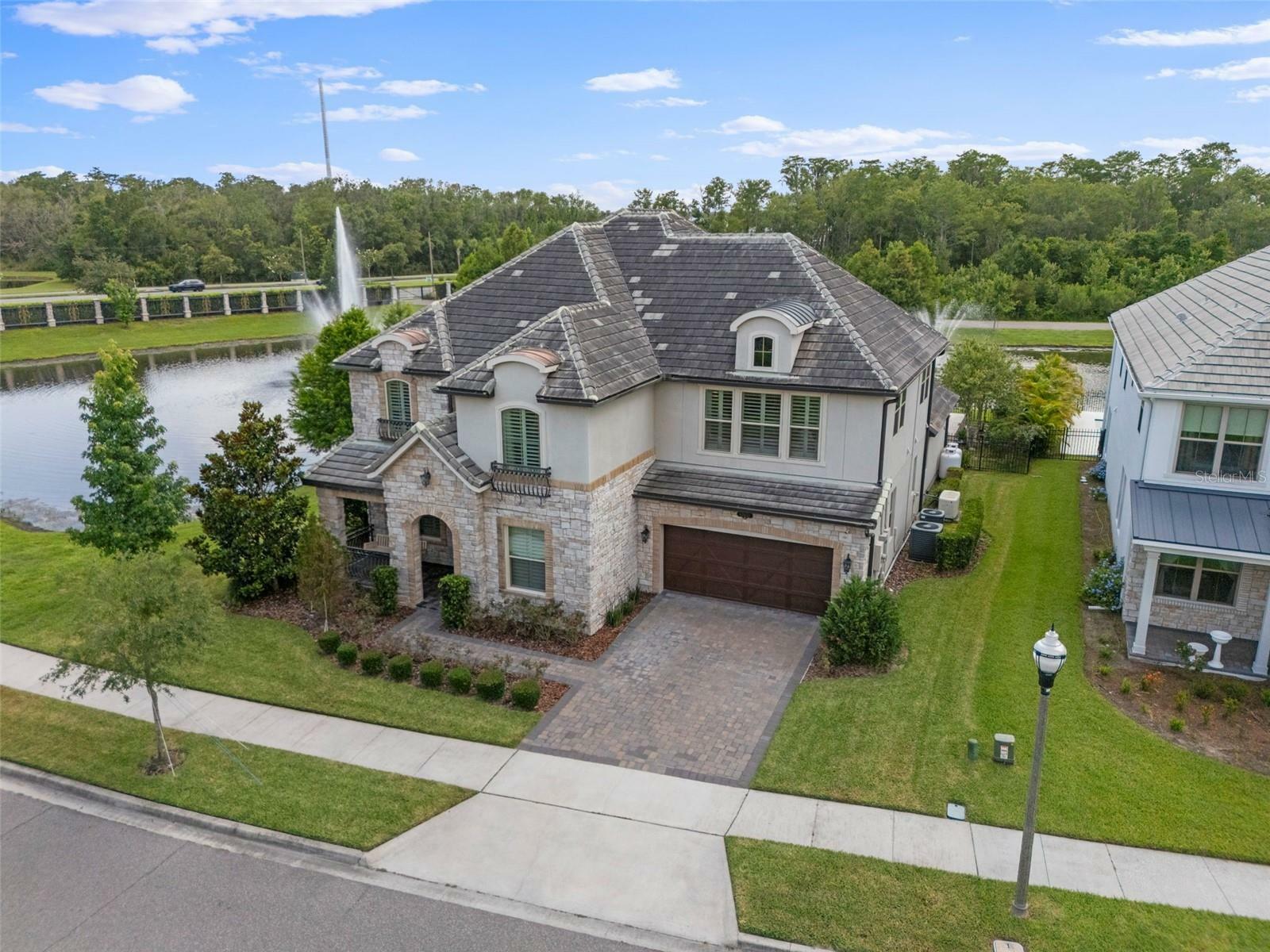 10950 Belle Maisons Drive  Orlando FL 32832 photo
