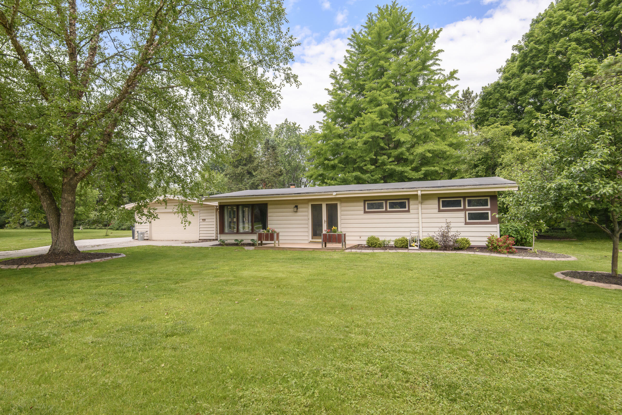 Property Photo: 5601 S 115th St WI 53130