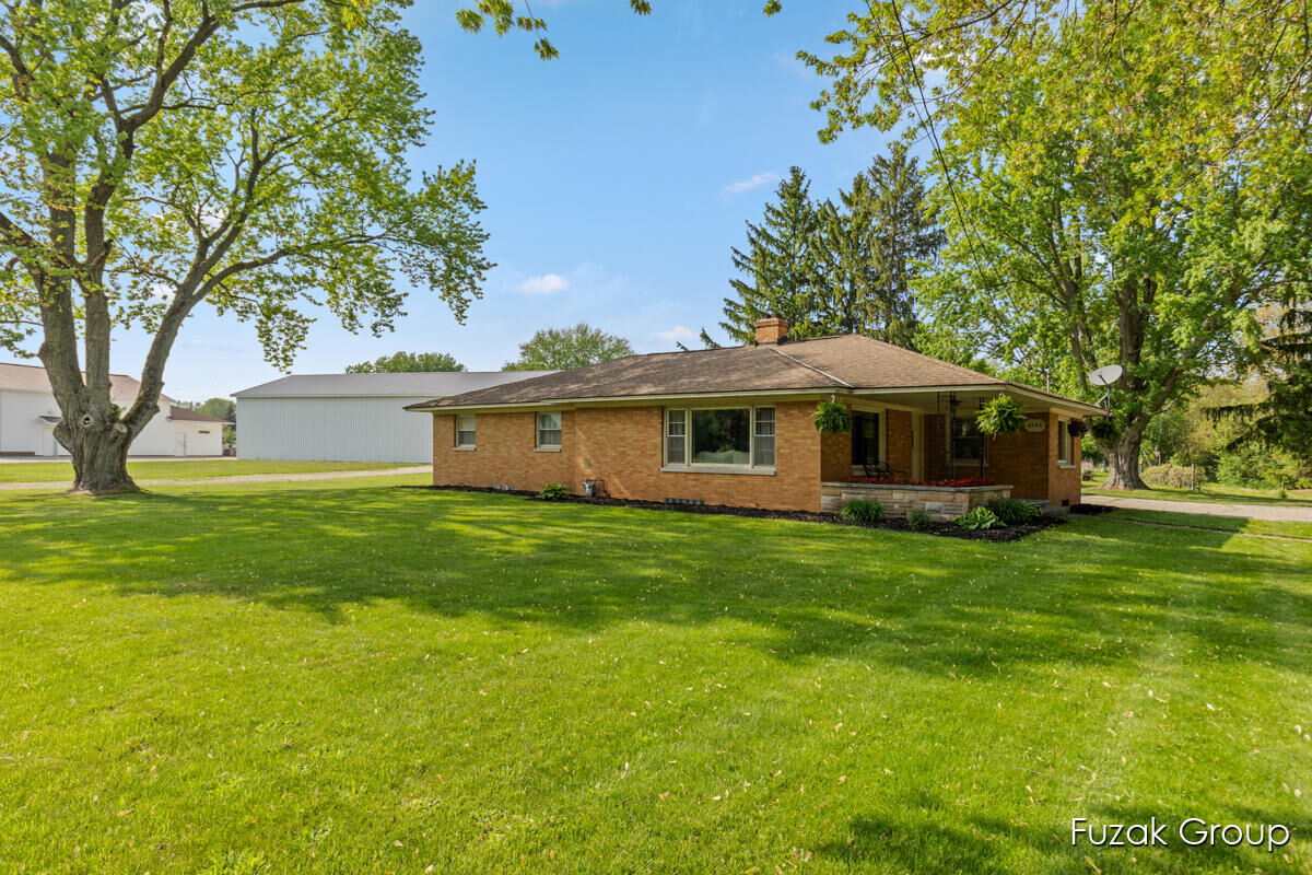 Property Photo:  4733 136th Avenue  MI 49419 