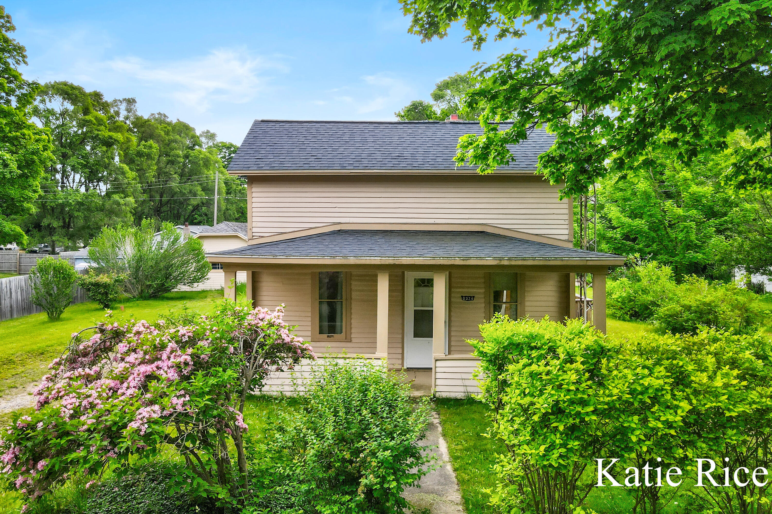 Property Photo: 8974 Park Street MI 49437
