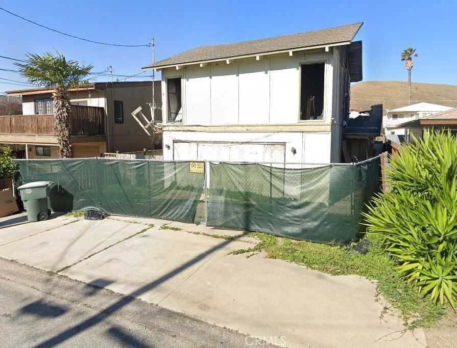 Property Photo:  451 Trinidad Street  CA 93442 