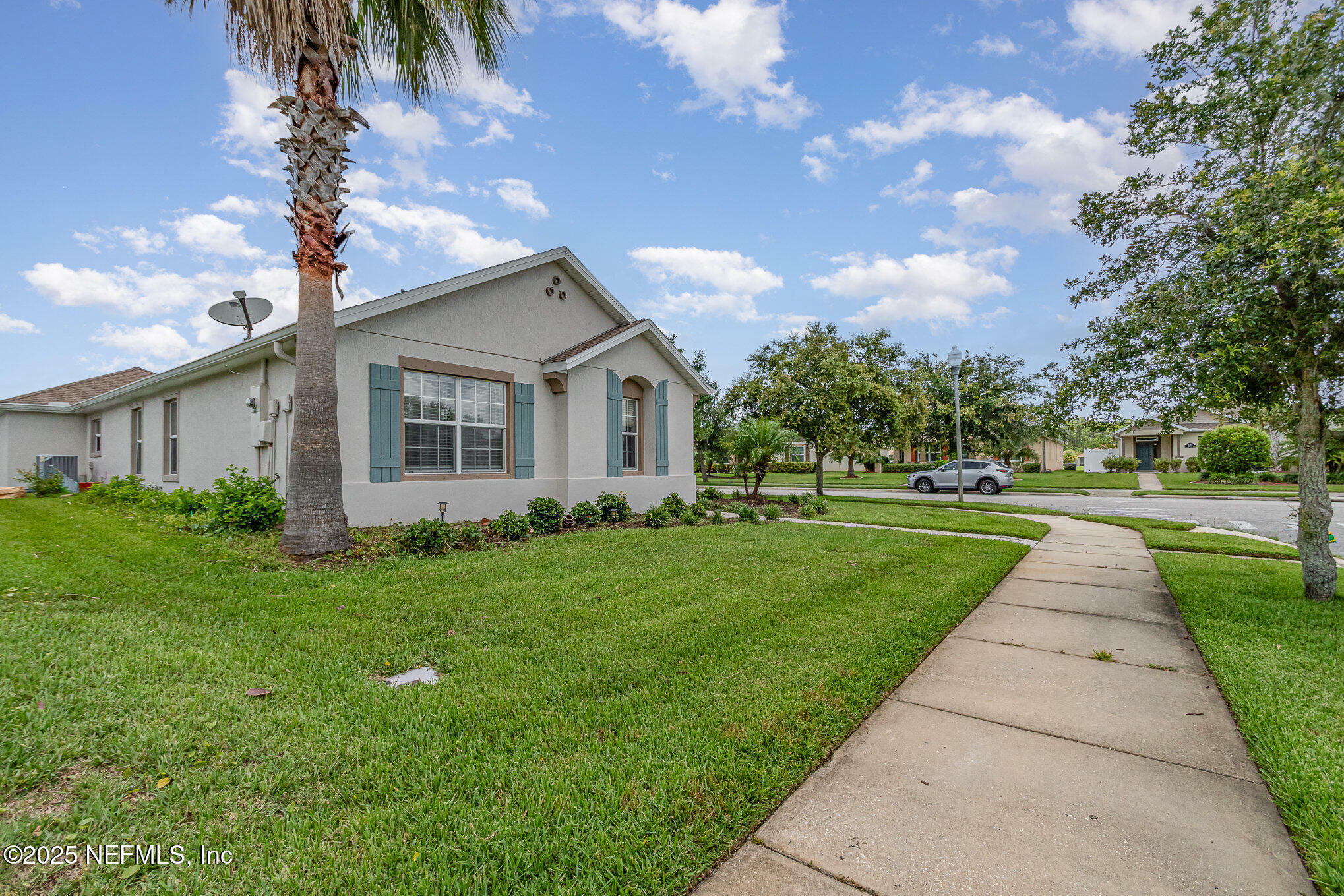Property Photo: 3321 Pintello Avenue FL 32168