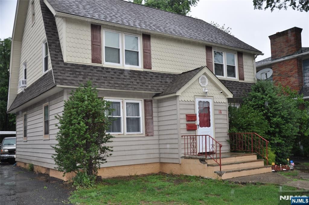 Property Photo:  16 Hughes Place  NJ 07424 