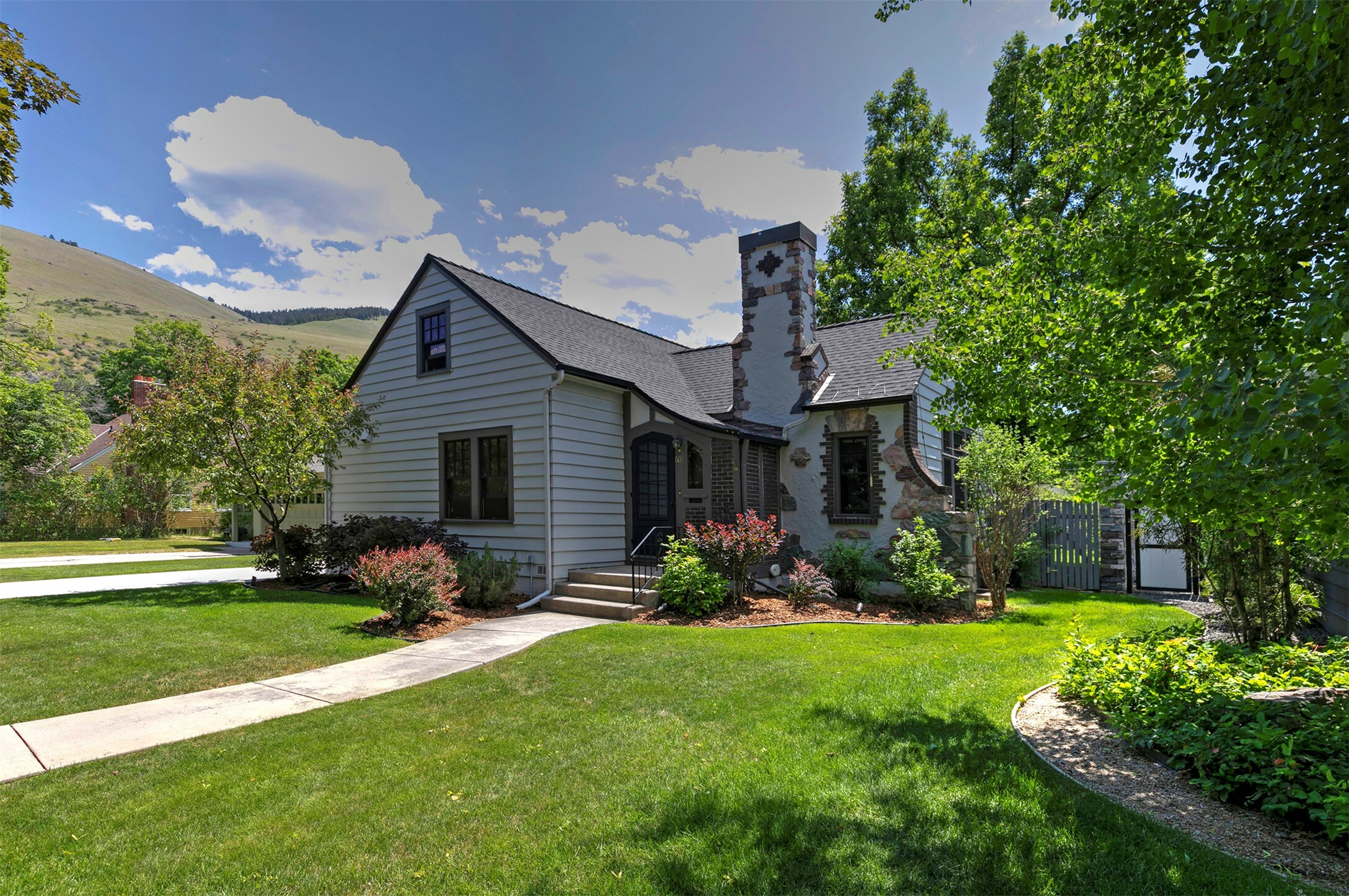 Property Photo: 605 Evans Avenue MT 59801