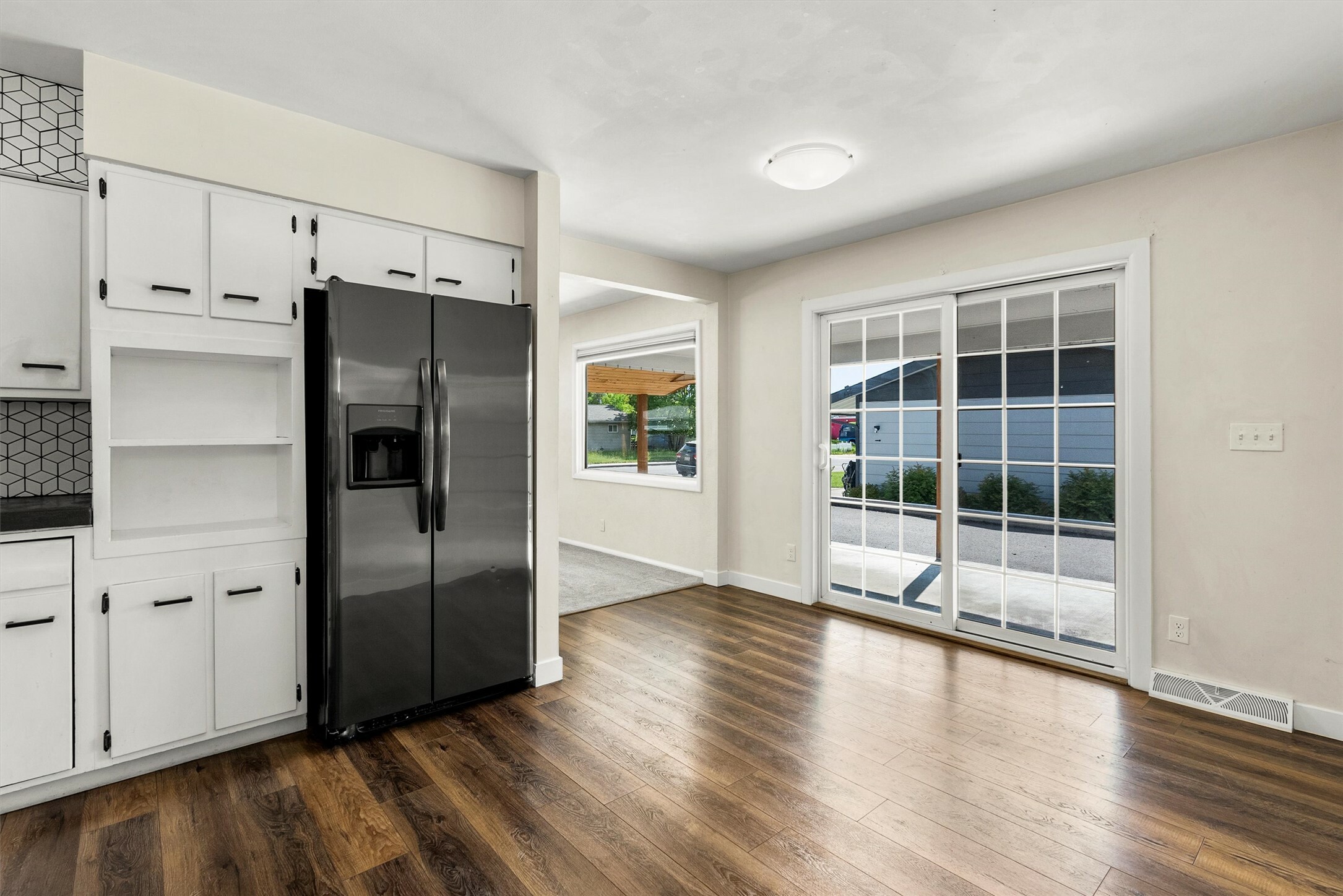 Property Photo: 1940 Dixon Avenue MT 59801