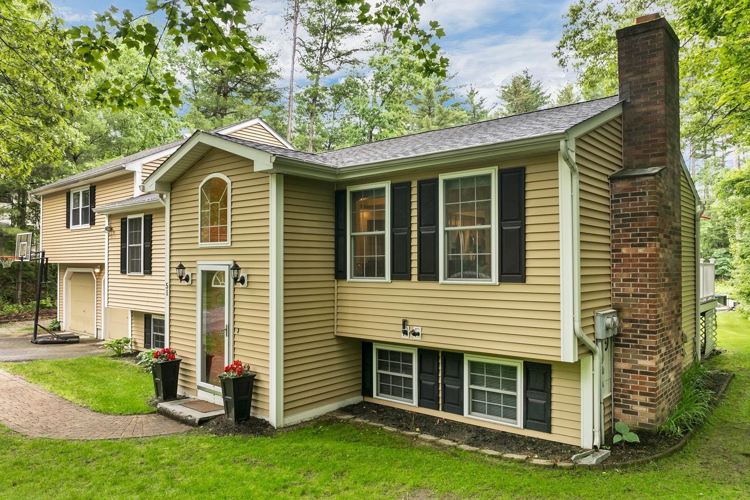 Property Photo: 51 Palomino Lane NH 03110