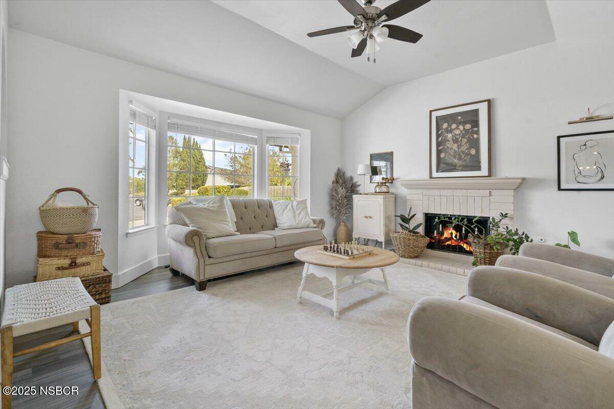 Property Photo: 480 Wilson Court CA 93455