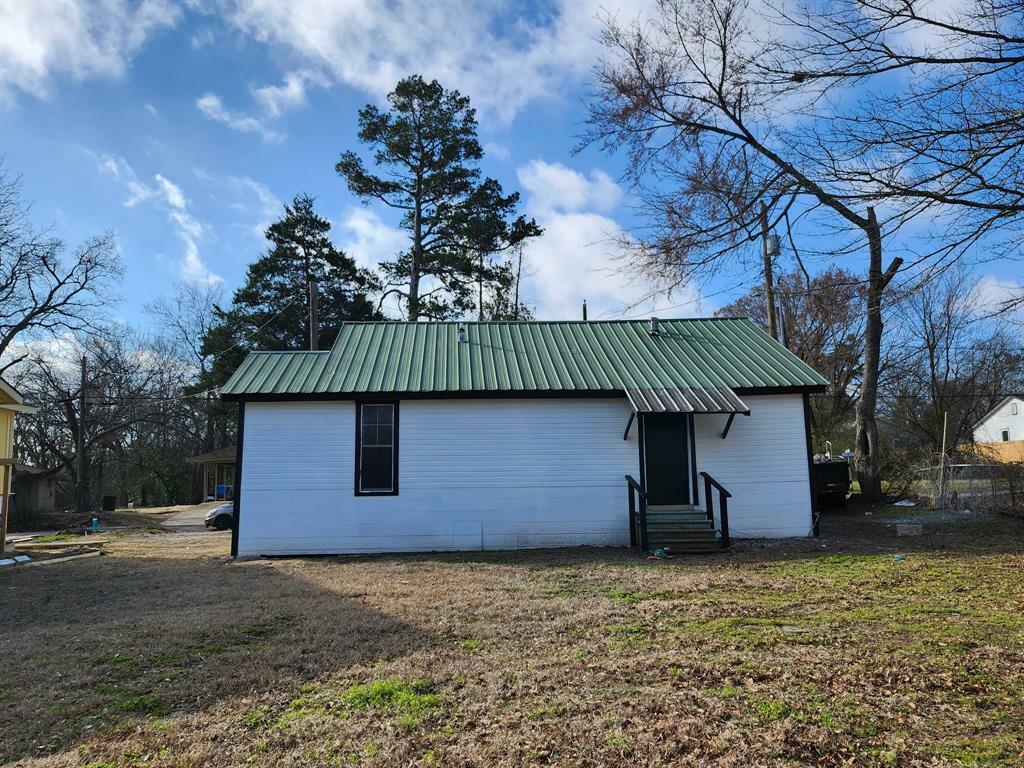 Property Photo: 314 Beckham Street TX 75482