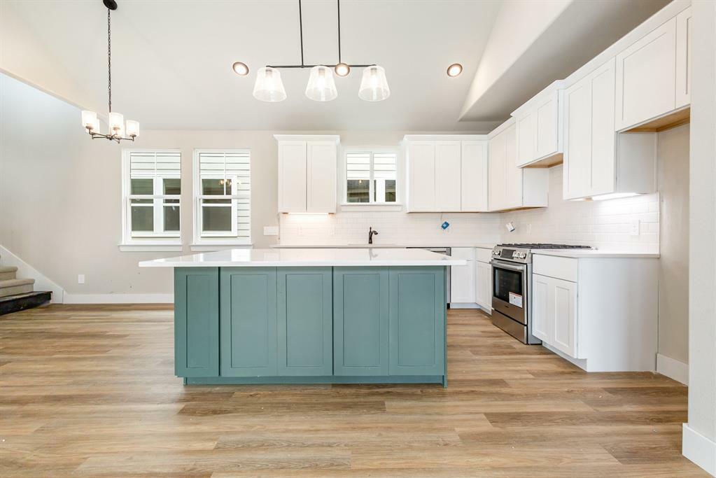 Property Photo: 7321 Parsons Mews TX 75088