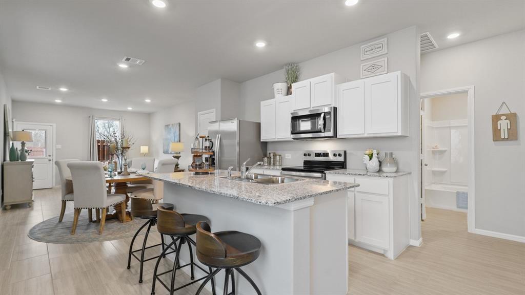 Property Photo: 3061 Pecan Farm Lane TX 76140