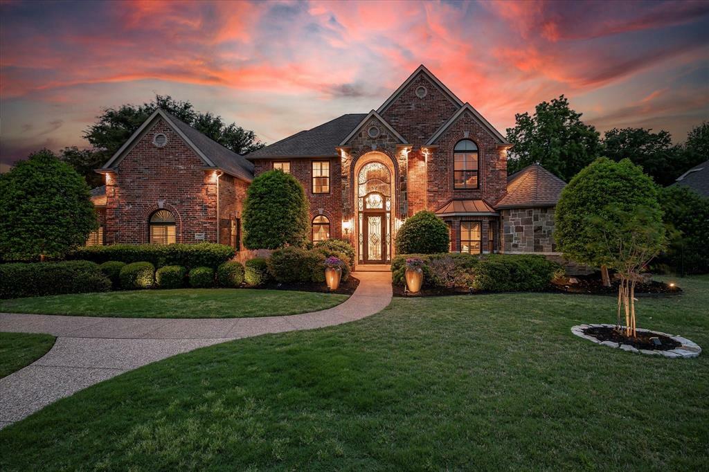 Property Photo: 400 Indian Paintbrush Way TX 76092