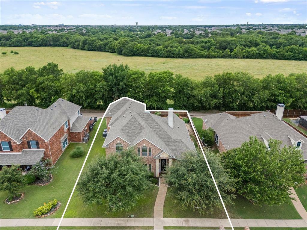 Property Photo: 1705 Thornberry Drive TX 75098