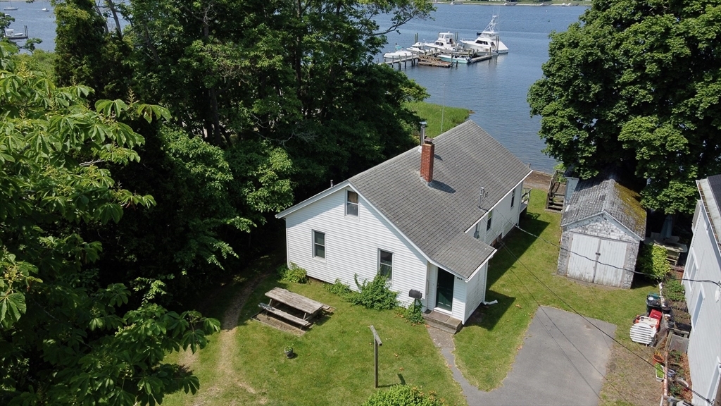 Property Photo:  66-R Beach Street  RI 02885 