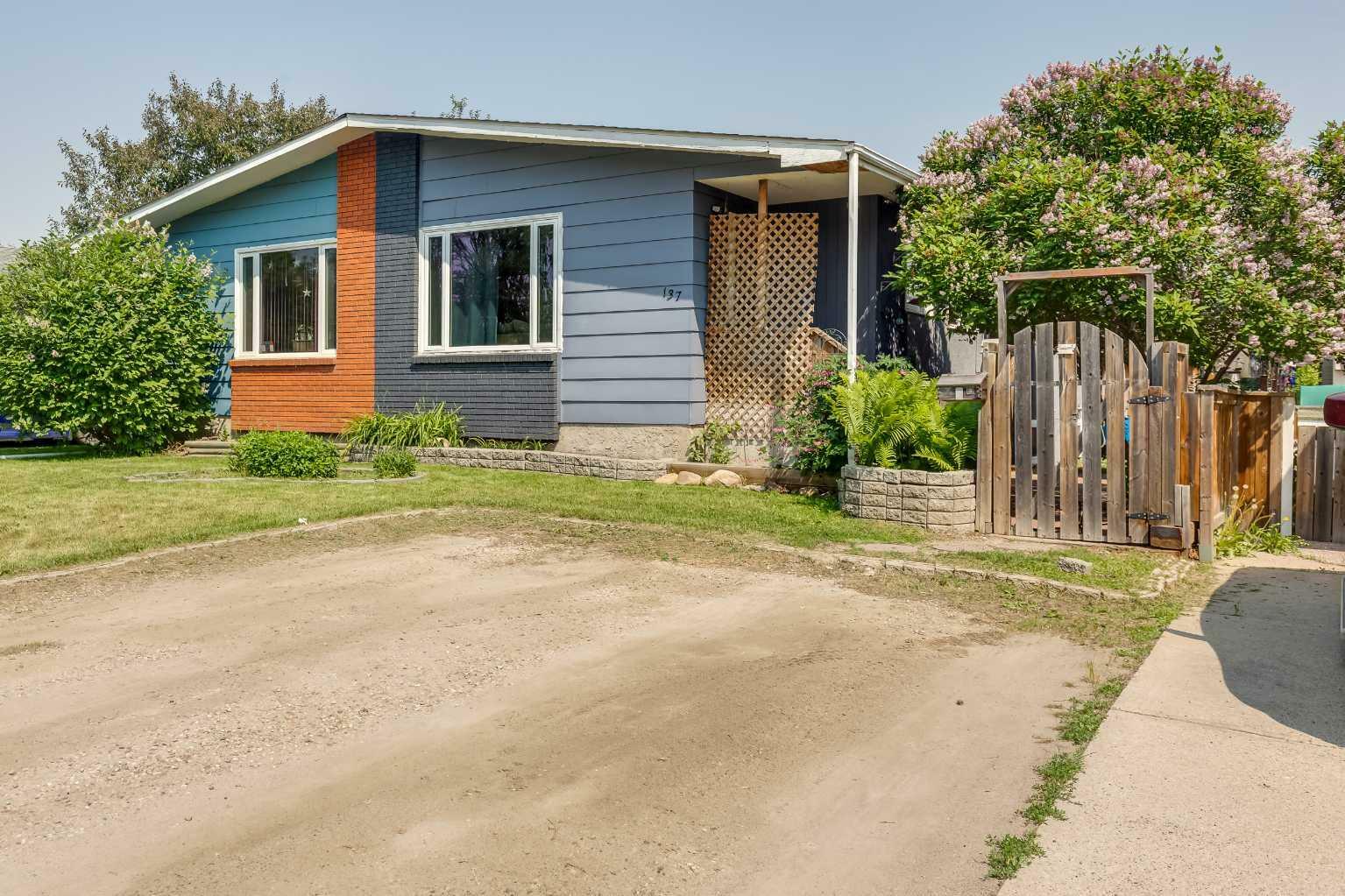137 Overdown Drive  Red Deer AB T4P 1W5 photo