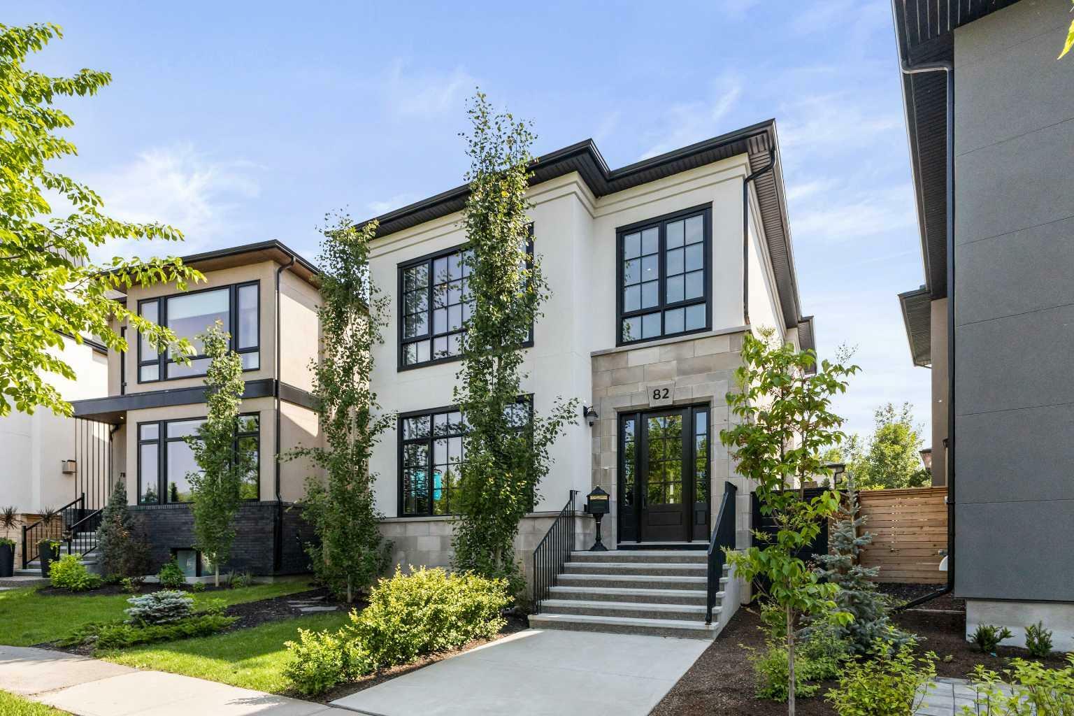 Photo de la propriété: 82 Valour Circle SW AB T3E 7B6