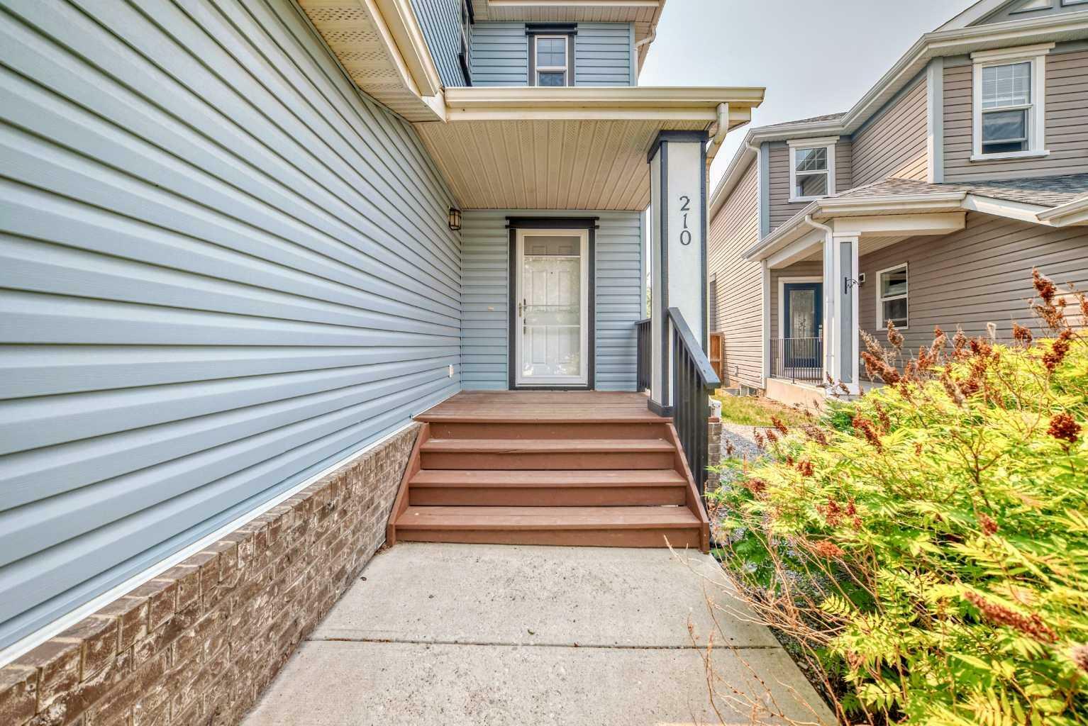 Photo de la propriété: 210 Copperleaf Bay SE AB T2Z 0J1