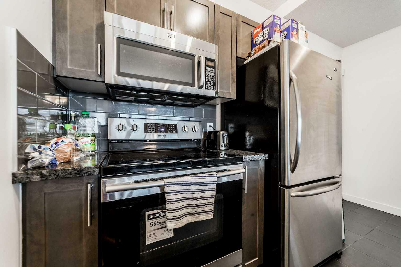 Property Photo:  315 3 Street SE 202  AB T2G 0S3 