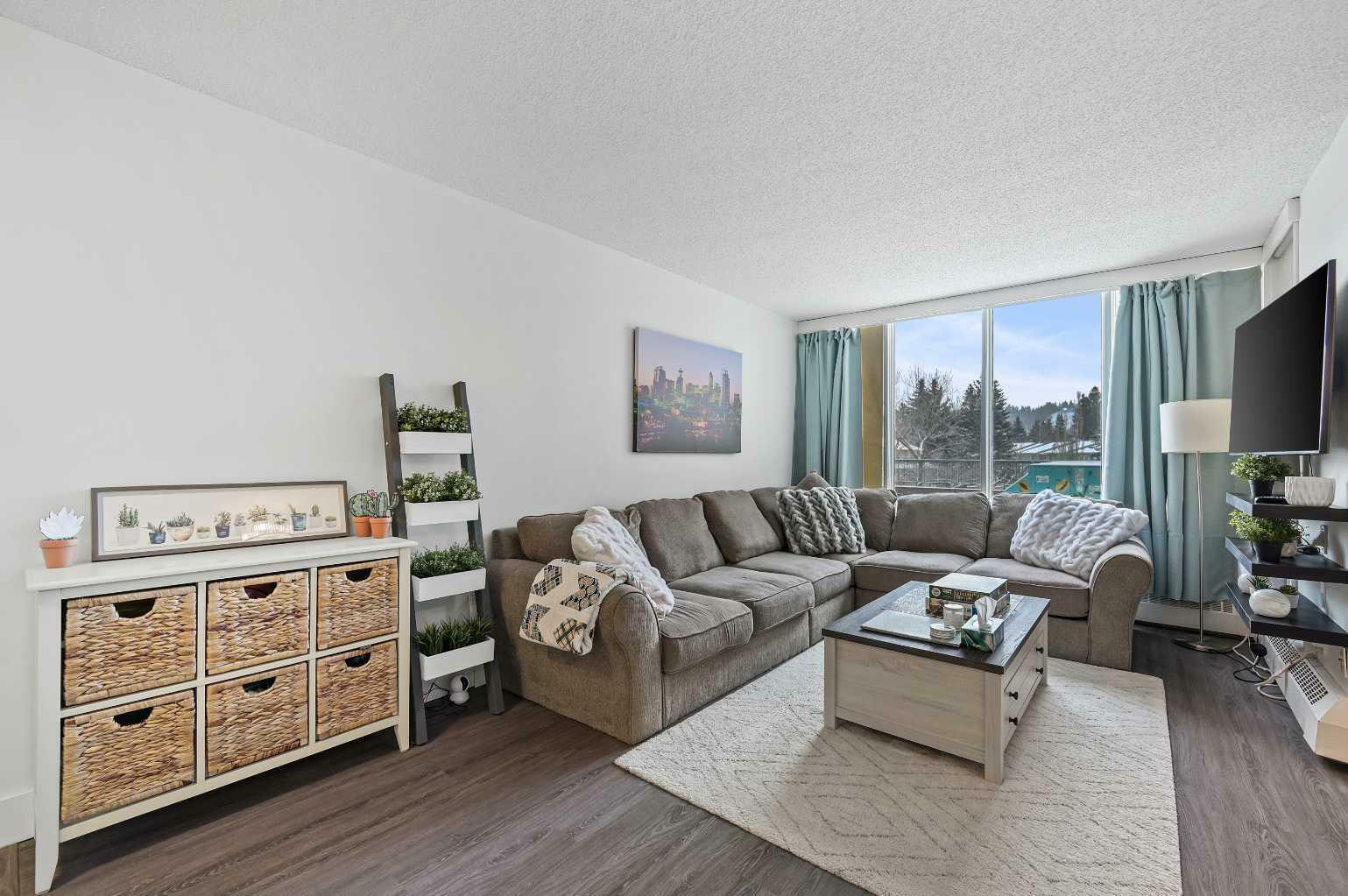 145 Point Drive NW 208  Calgary AB T3B 4W1 photo