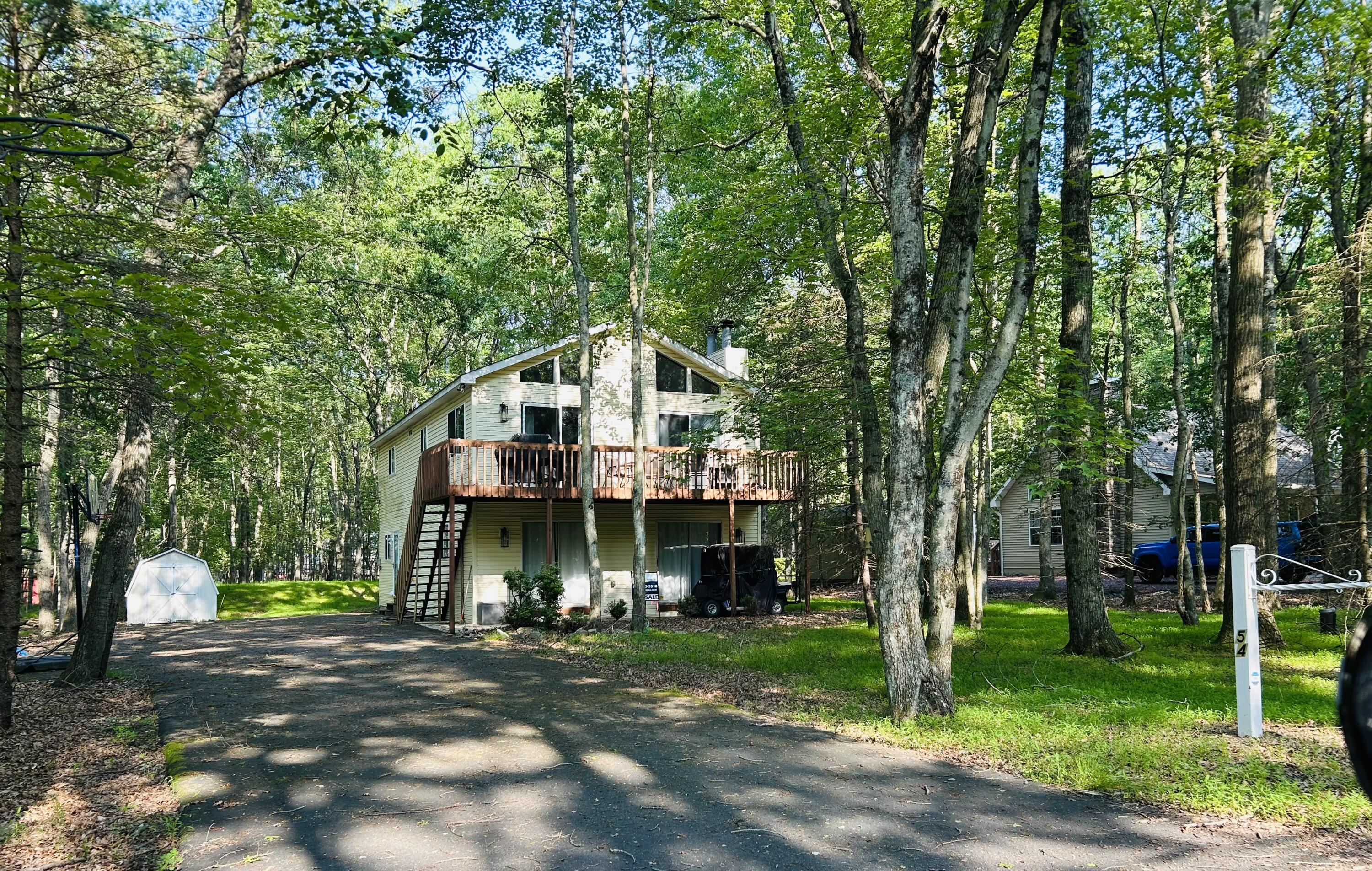 Property Photo: 54 Spencer Lane PA 18210