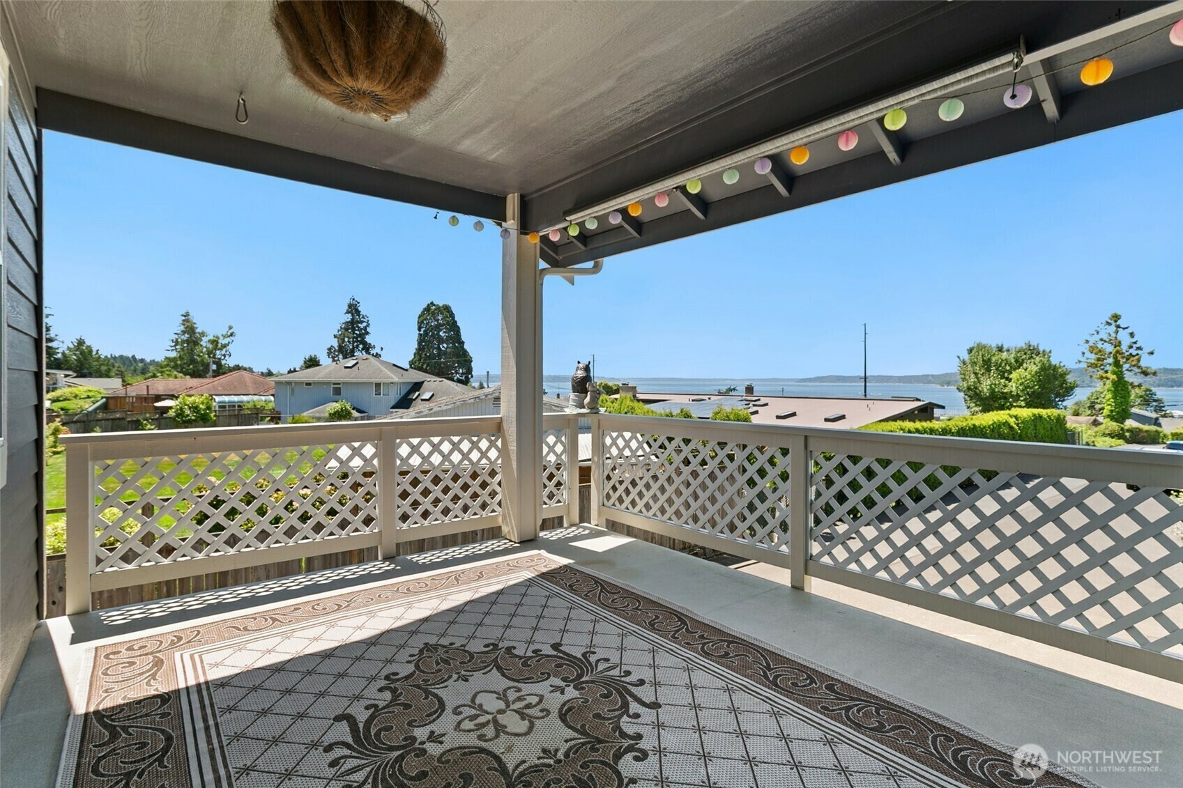 Property Photo: 1022 S 225th Lane WA 98198
