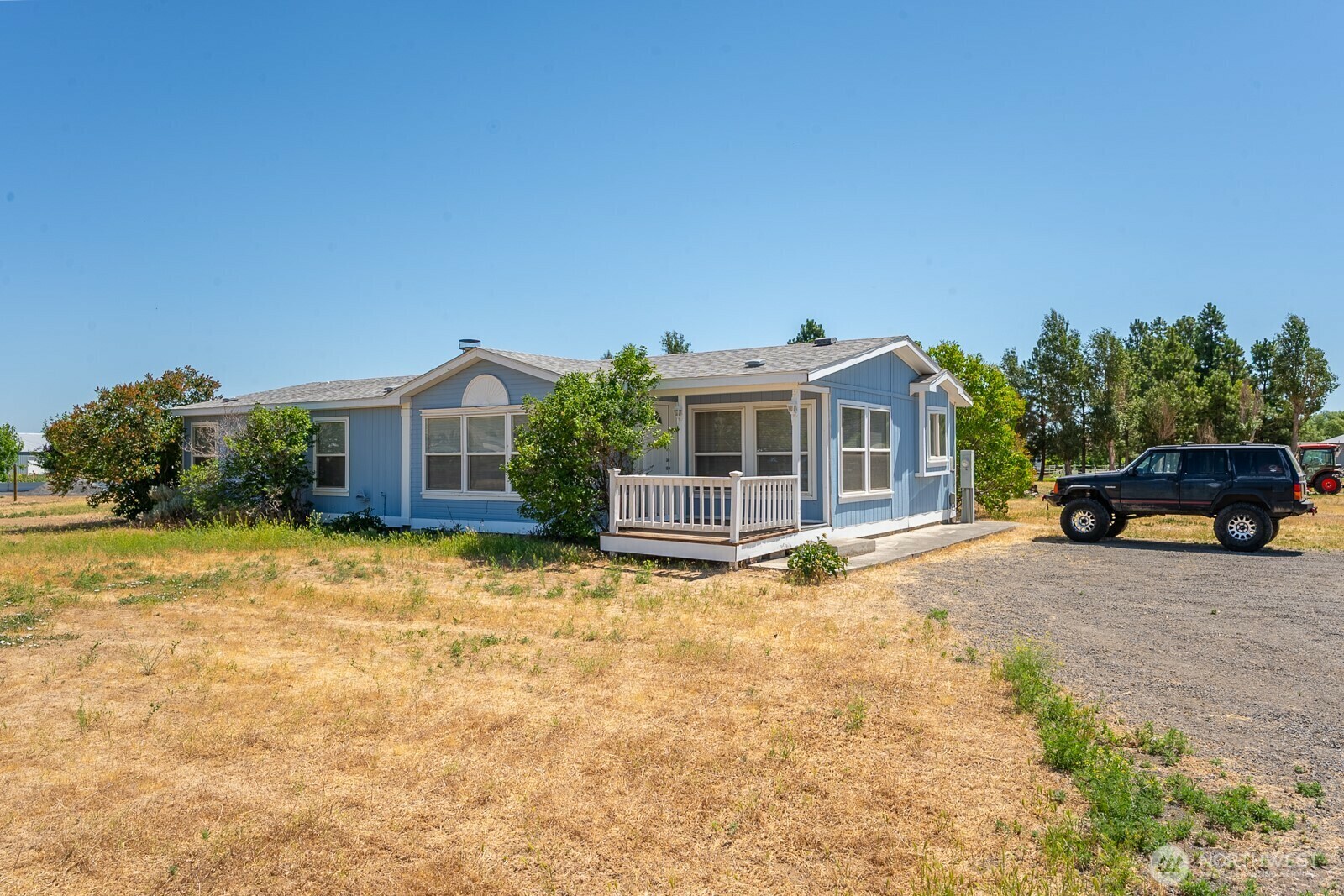 Property Photo: 14257 Empire Road WA 98823