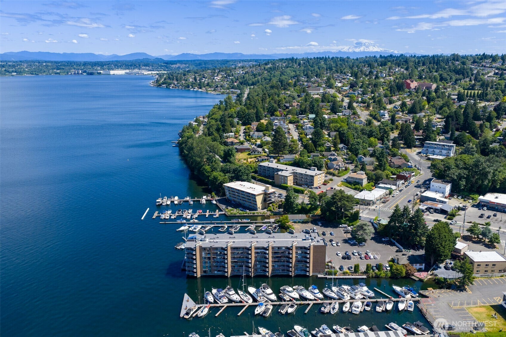 Property Photo: 9500 Rainier Avenue S 303 WA 98118