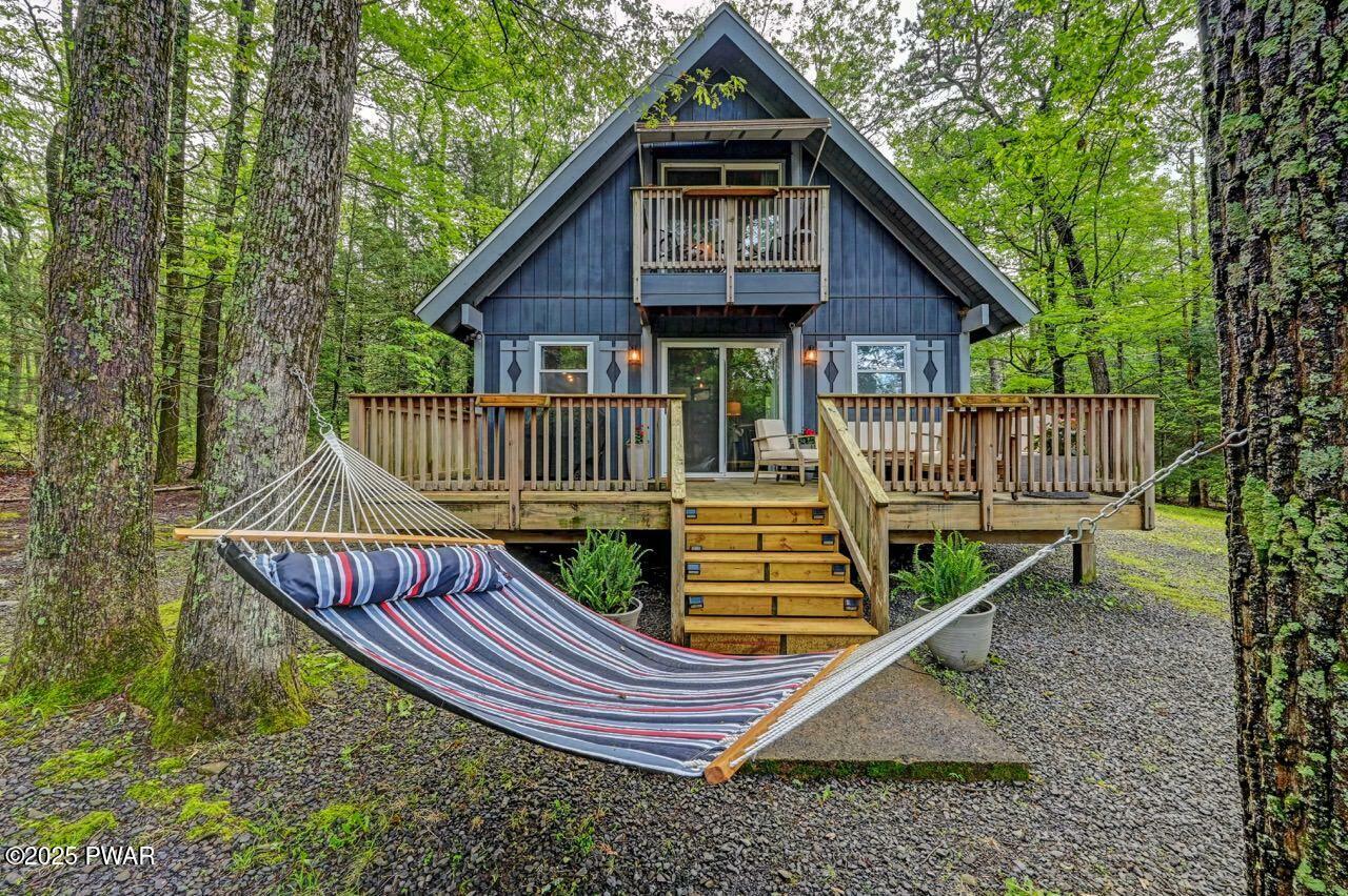 Property Photo:  249 Washington Drive  PA 18428 