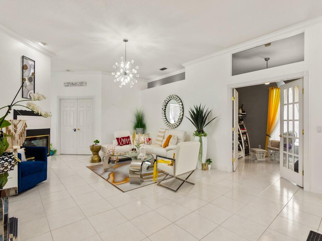 Property Photo: 596 NW Lambrusco Drive FL 34986
