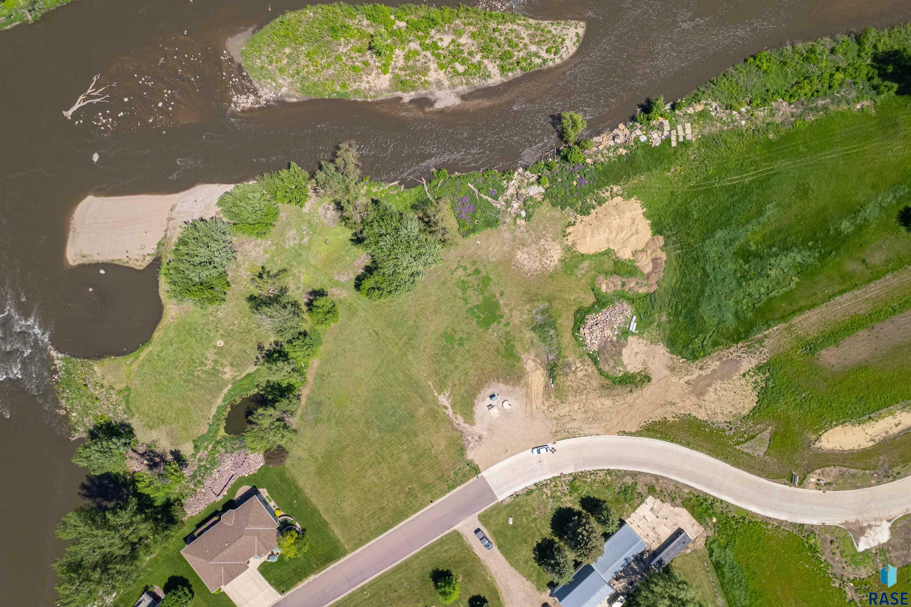 Property Photo: 602 Mill Pond Rd IA 51246