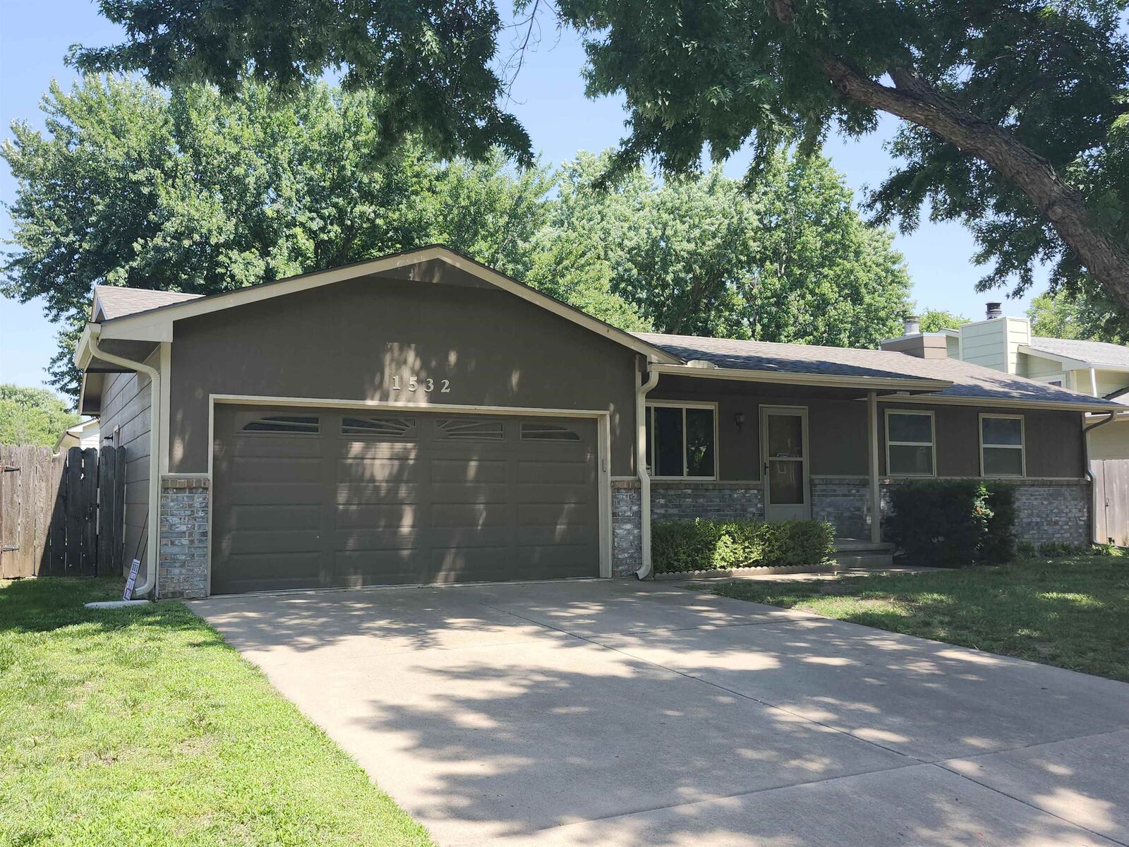 Property Photo:  1532 N Rockwood Blvd  KS 67110 