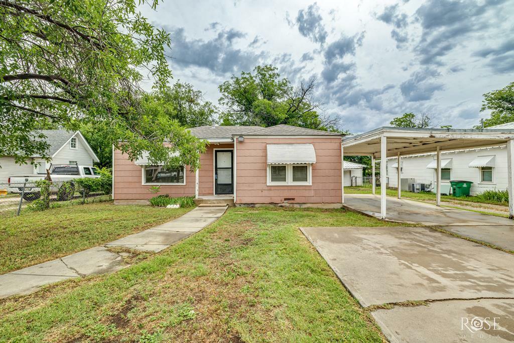 Property Photo:  310 N Van Buren St  TX 76901 