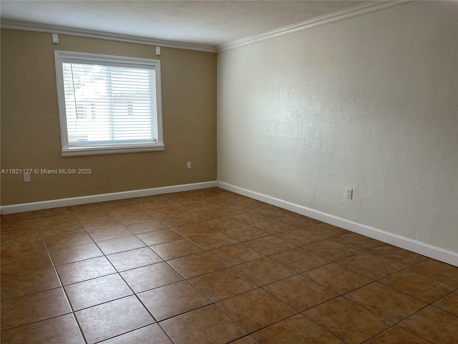 Property Photo: 8603 SW 68th Ct 27 FL 33156