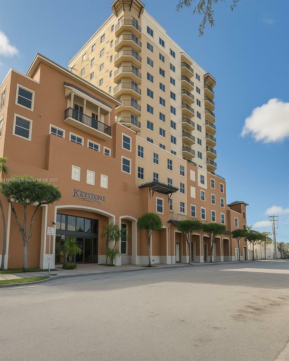 4242 NW 2nd St 807  Miami FL 33126 photo