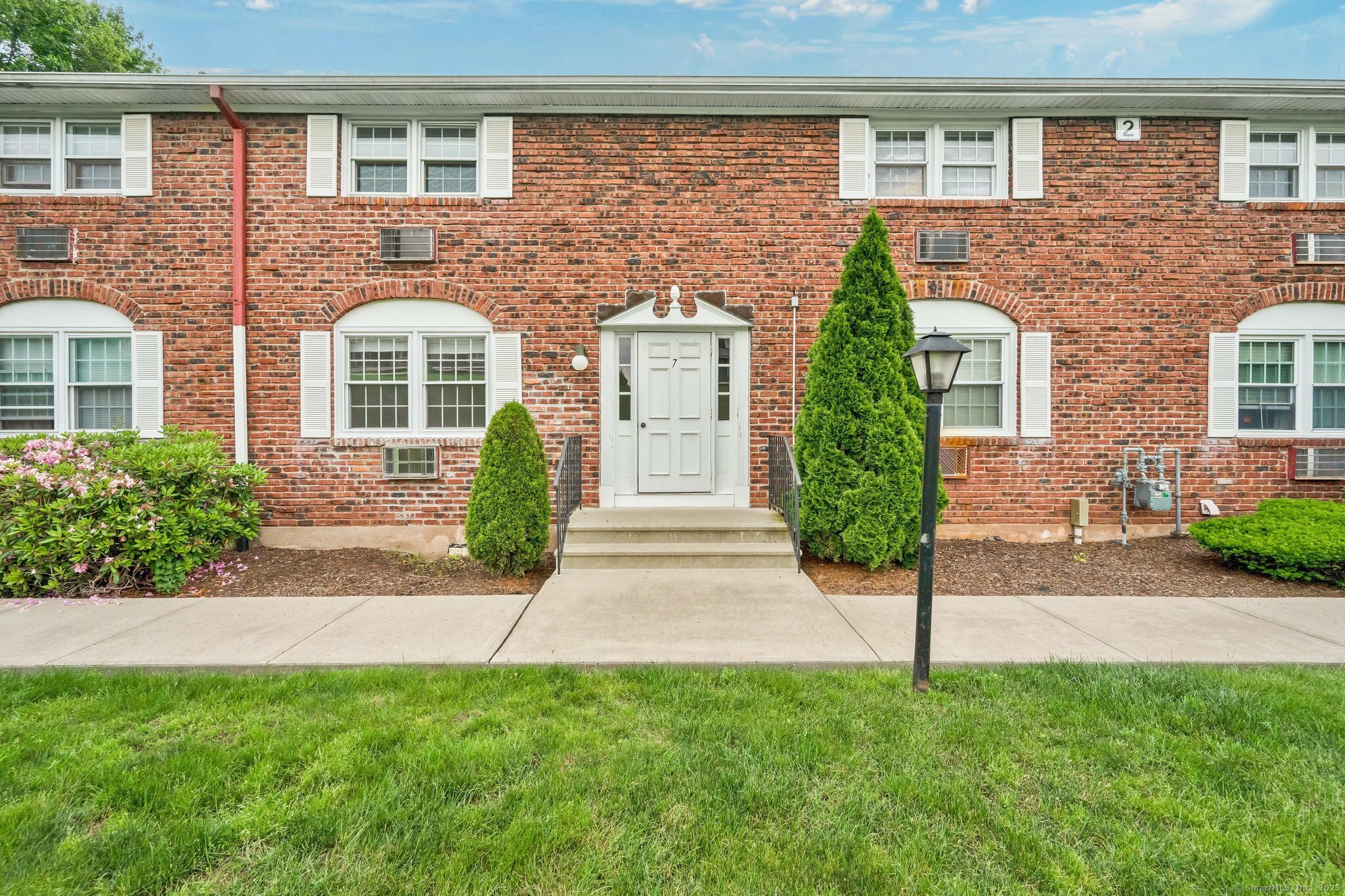Property Photo: 201 Regan Road Apt 7B CT 06066